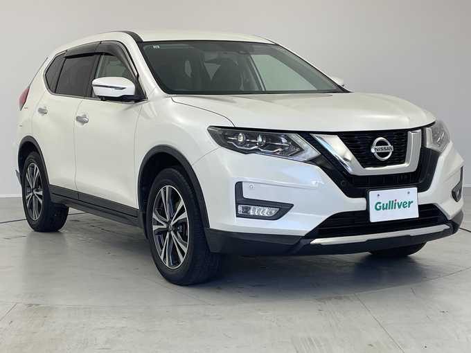 新着情報“エクストレイル20X”2019年式パール入荷しました！