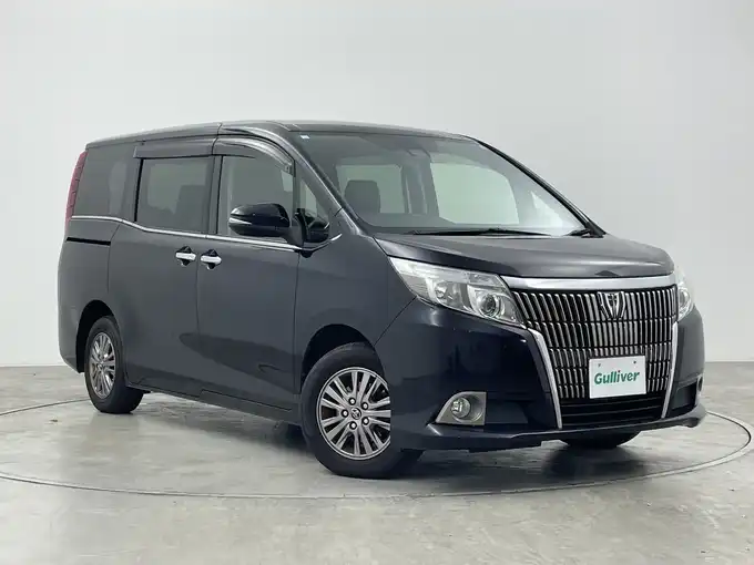 新着情報“エスクァイアGi”2016年式スパークリングブラックパールクリスタルシャイン入荷しました！