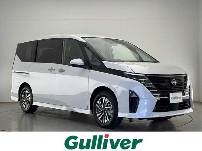 新着情報“セレナe－パワー ハイウェイスターV”2025年式プリズムホワイト入荷しました！