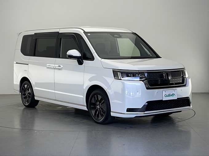 新着情報“ステップワゴンスパーダ”2024年式プラチナホワイトパール入荷しました！