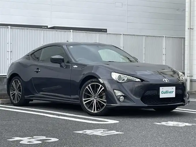 新着情報“８６GT”2012年式ダークグレーメタリック入荷しました！