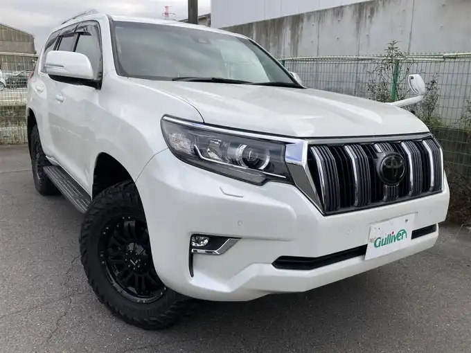 新着情報“ランドクルーザープラドTX”2017年式ホワイトパールクリスタルシャイン入荷しました！