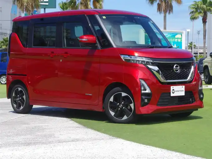 新着情報“ルークスハイウェイスター X”2020年式スパークリングレッドM入荷しました！