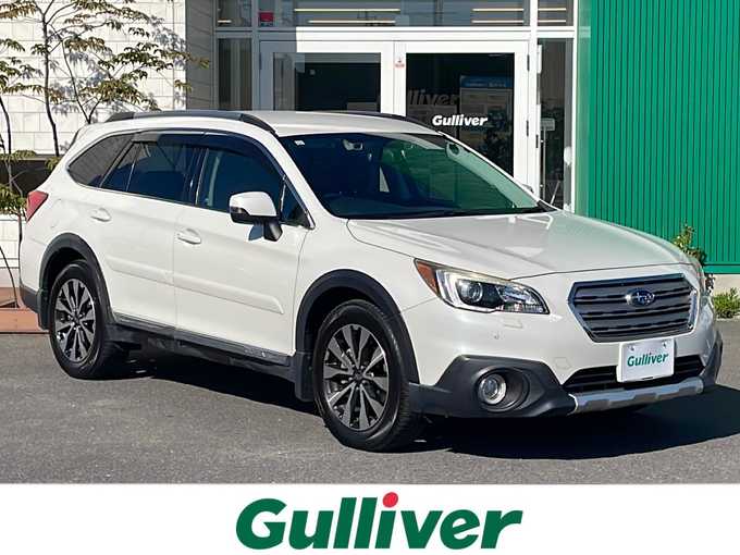 新着情報“レガシィアウトバックリミテッド”2015年式クリスタルホワイトP入荷しました！