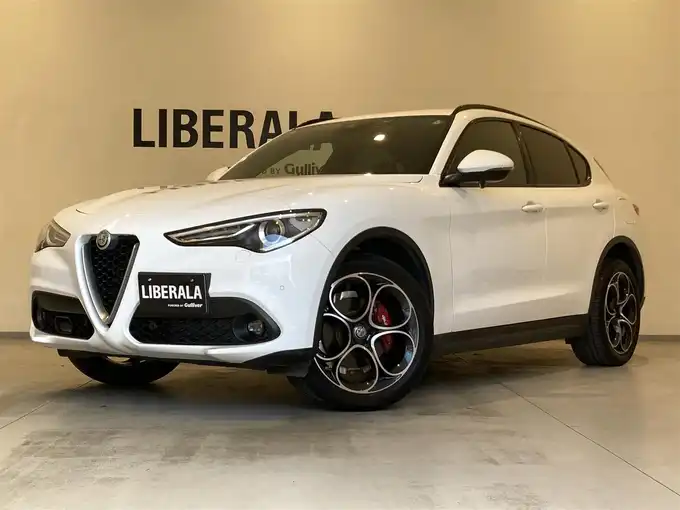 新着情報“ステルヴィオ2．2ターボ ディーゼルQ4スポーツパッケージ”2020年式白入荷しました！
