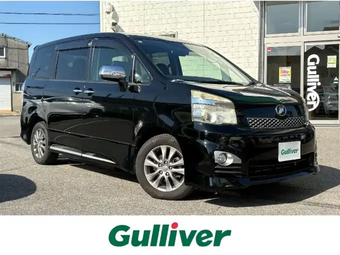 新着情報“ヴォクシーZS 煌Z”2013年式ブラック入荷しました！