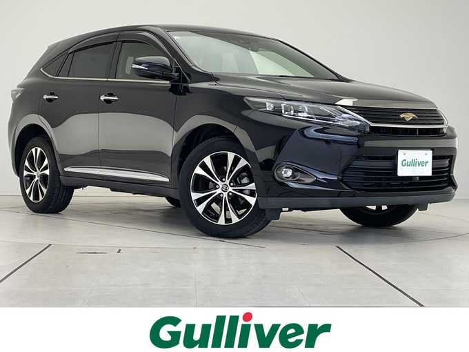 新着情報“ハリアープレミアム スタイルモーヴ”2016年式ブラック入荷しました！