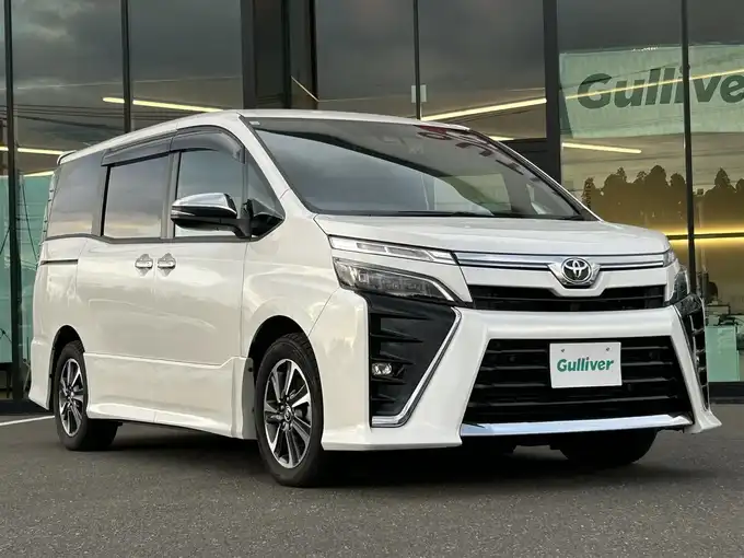 新着情報“ヴォクシーZS 煌Ⅱ”2020年式ホワイトパールクリスタルシャイン入荷しました！