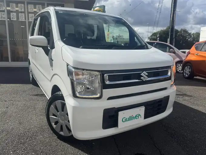 新着情報“ワゴンＲハイブリッドFX”2019年式スペリアホワイト入荷しました！