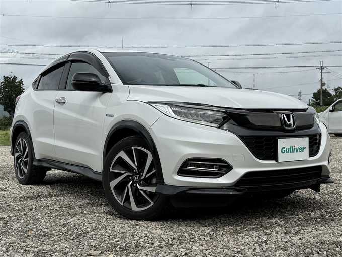 新着情報“ヴェゼルハイブリッドRS・ホンダセンシング”2018年式プラチナホワイトパール入荷しました！