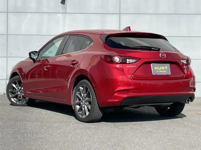 新着情報“アクセラスポーツ15XD Lパッケージ”2017年式ソウルレッド