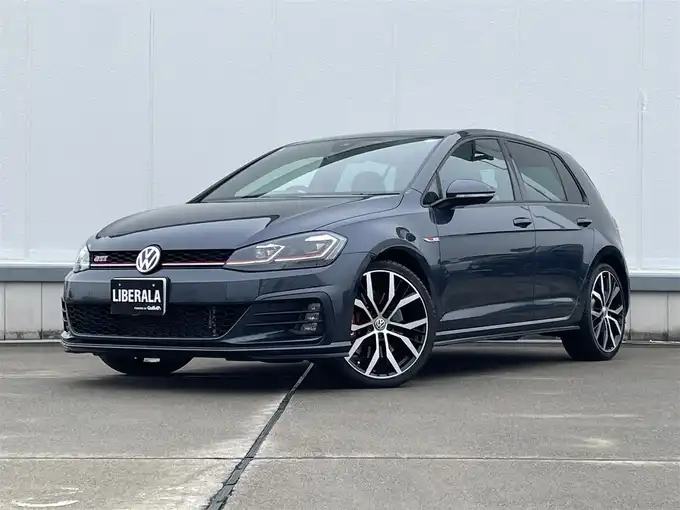 新着情報“ゴルフＧＴＩパフォーマンス”2019年式グレー入荷しました！