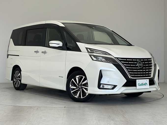 新着情報“セレナハイウェイスターV”2019年式ブリリアントホワイトパール入荷しました！
