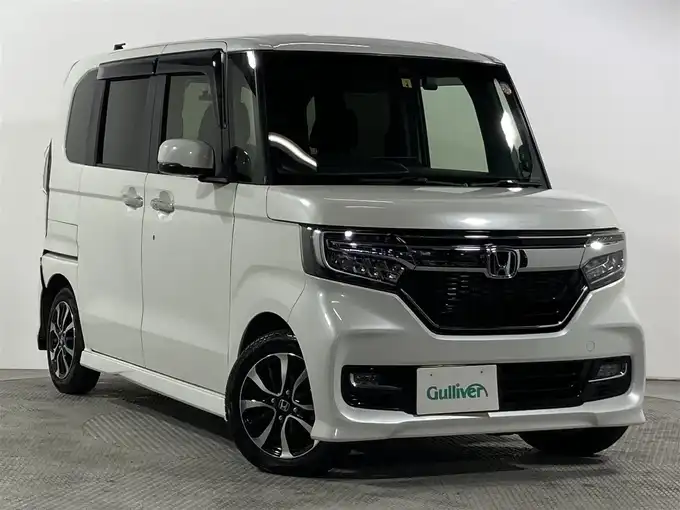 新着情報“Ｎ ＢＯＸカスタム G L ホンダセンシング”2019年式プラチナホワイトパール入荷しました！