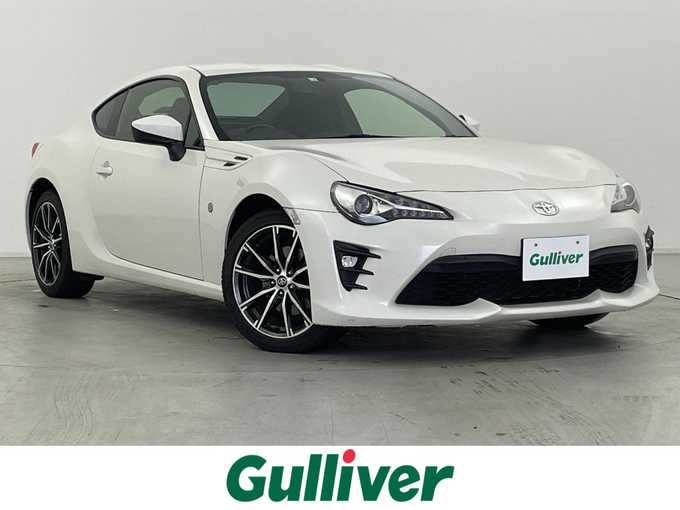 新着情報“８６GT”2019年式クリスタルホワイトパール入荷しました！