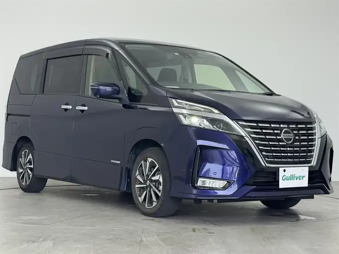 新着情報“セレナハイウェイスターV”2022年式アズライトブルー入荷しました！