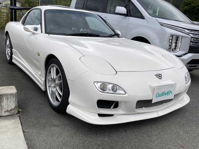 新着情報“ＲＸ－７タイプRBバサースト”1997年式シャストホワイト入荷しました！