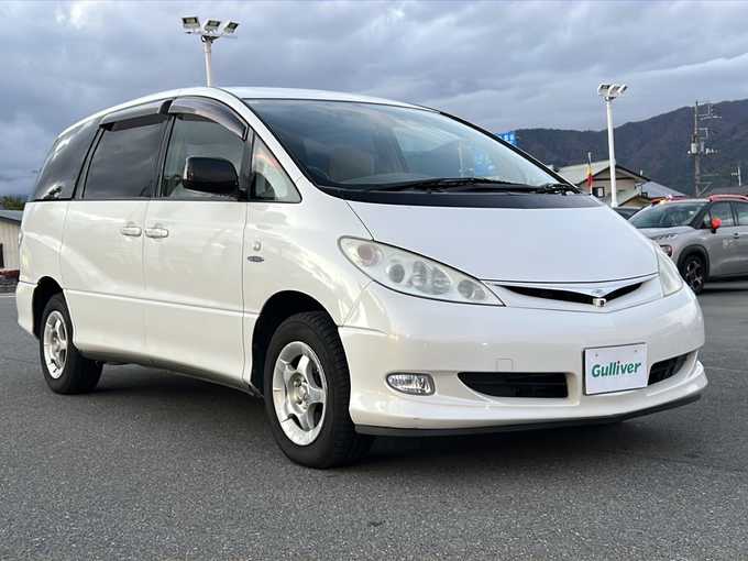 新着情報“エスティマハイブリッドGセレクション”2004年式ホワイトパールマイカ入荷しました！