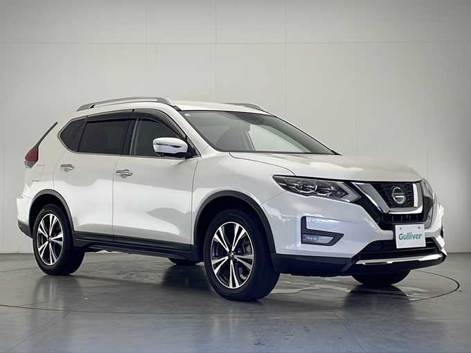 新着情報“エクストレイル20Xi”2020年式ブリリアントホワイトパール入荷しました！