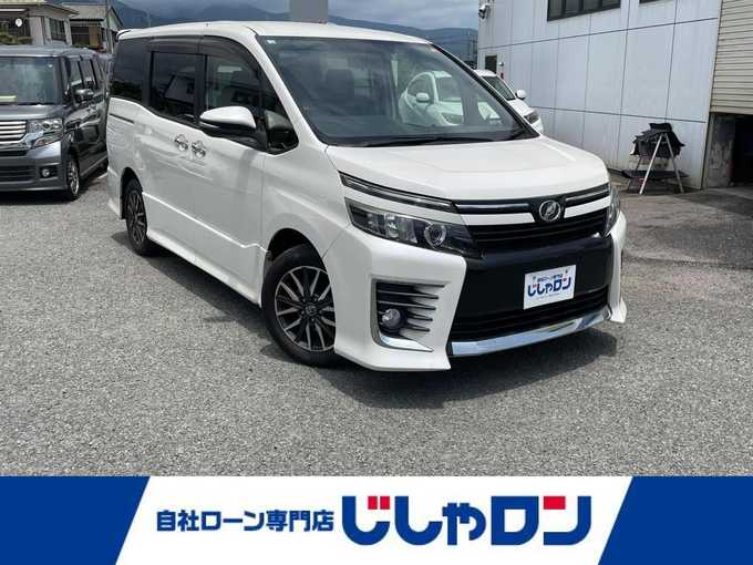 新着情報“ヴォクシーZS”2014年式ホワイトパールクリスタルシャイン入荷しました！