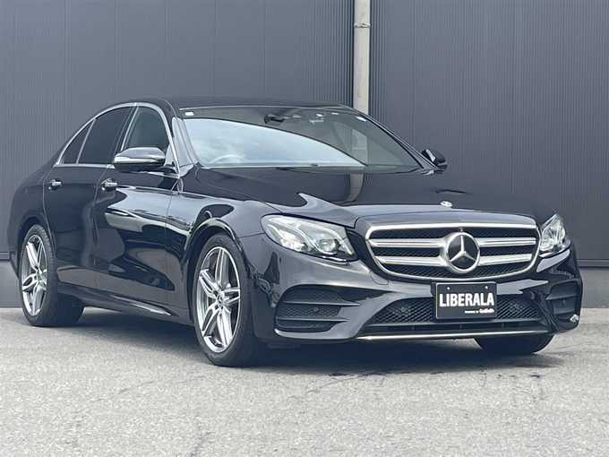 新着情報“ＥクラスE200 アバンギャルド AMGライン”2018年式オブシディアンブラック入荷しました！