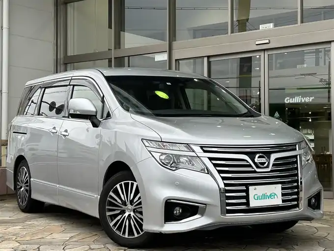新着情報“エルグランド250ハイウェイスターS”2019年式ブリリアントシルバー入荷しました！