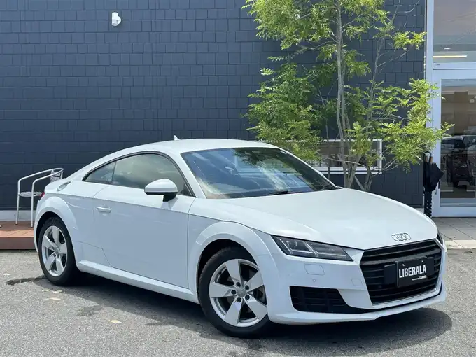 新着情報“ＴＴクーペ1．8TFSI 1stエディション”2017年式パール入荷しました！