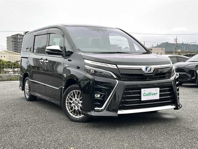 新着情報“ヴォクシーハイブリッドZS 煌Ⅱ”2020年式黒入荷しました！