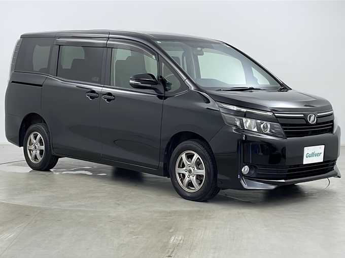新着情報“ヴォクシーX”2015年式ブラック入荷しました！