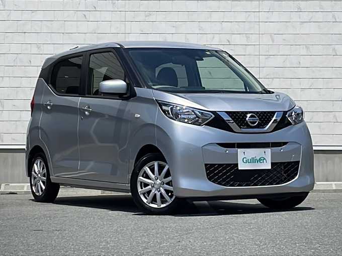 新着情報“デイズS”2020年式スターリングシルバーメタリック入荷しました！