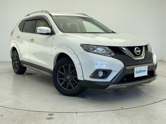 新着情報“エクストレイル20X ブラックエクストリーマーX”2015年式ブリリアントホワイトパール入荷しました！