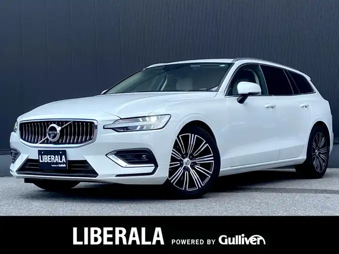 新着情報“Ｖ６０T5 インスクリプション”2020年式クリスタルホワイトP入荷しました！