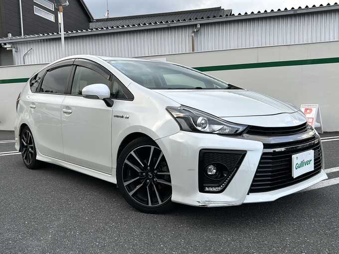 新着情報“プリウスαSツーリングセレクション・G’s”2015年式ホワイトパールクリスタルシャイン入荷しました！