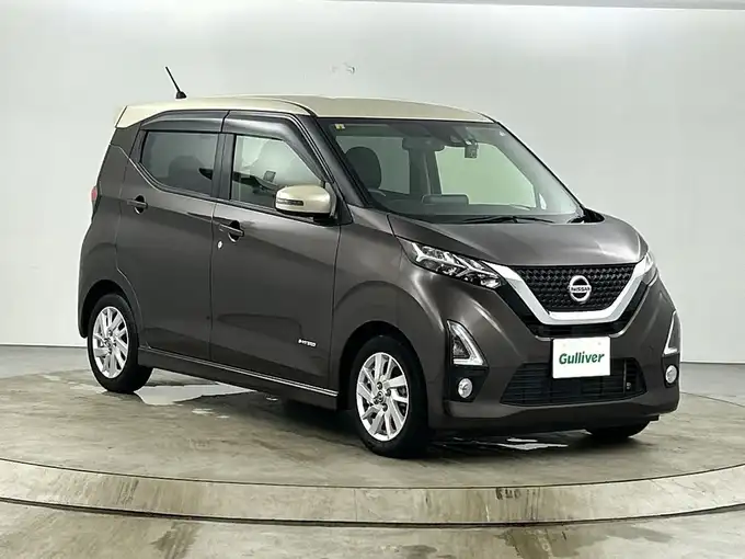 新着情報“デイズハイウェイスター X プロパイロットエディション”2020年式フローズンバニラパール/アッシュブラウンM入荷しました！