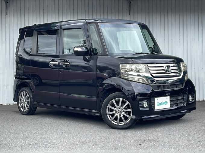 新着情報“Ｎ－ＢＯＸカスタムG・Lパッケージ”2012年式パープル入荷しました！
