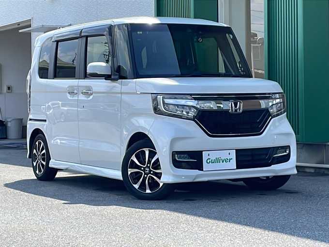 新着情報“Ｎ－ＢＯＸカスタムG・Lホンダセンシング”2018年式プラチナホワイトパール入荷しました！
