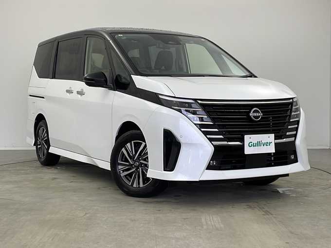 新着情報“セレナe－パワー ハイウェイスターV”2025年式パールⅡ入荷しました！