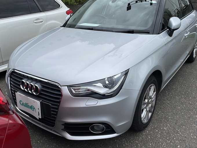 新着情報“Ａ１スポーツバック 1．4TFSI”2013年式アイスシルバーメタリック入荷しました！