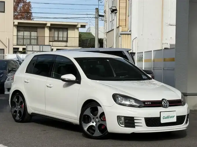 新着情報“ゴルフGTI”2012年式キャンディホワイト入荷しました！