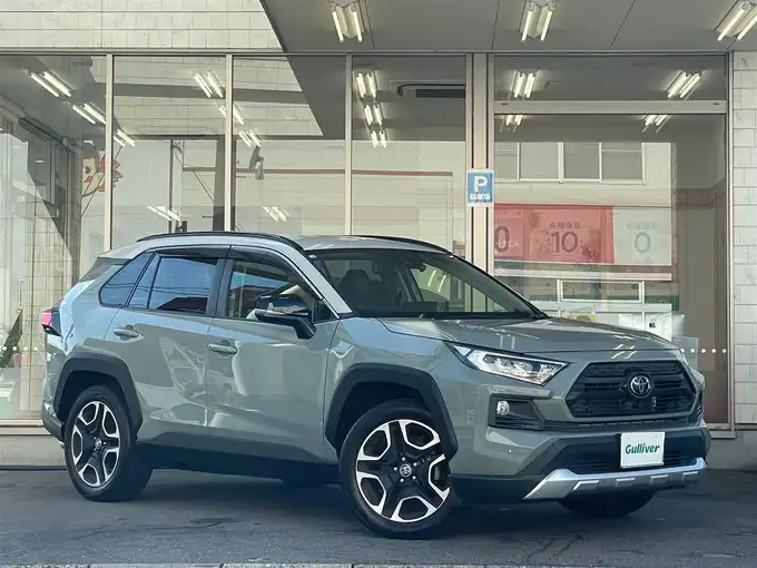 新着情報“ＲＡＶ４アドベンチャー”2020年式アッシュグレーメタリック/アーバンカーキ入荷しました！