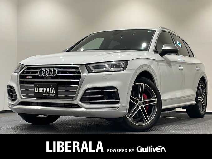新着情報“ＳＱ５ベースグレード”2019年式グレイシアホワイトメタリック入荷しました！