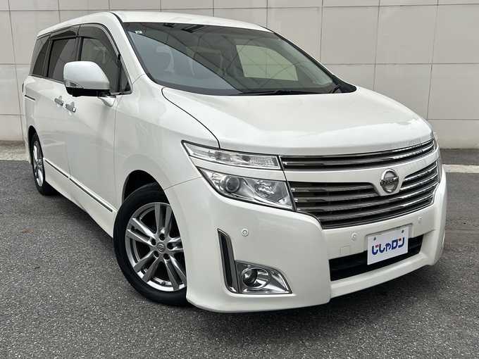 新着情報“エルグランド350ハイウェイスタープレミアム”2013年式ブリリアントホワイトパール入荷しました！