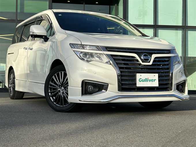 新着情報“エルグランド250ハイウェイスターS アーバンクロム”2015年式ブリリアントホワイトパール入荷しました！