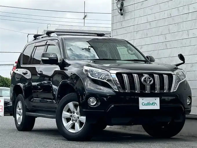 新着情報“ランドクルーザープラドTX”2015年式ブラック入荷しました！