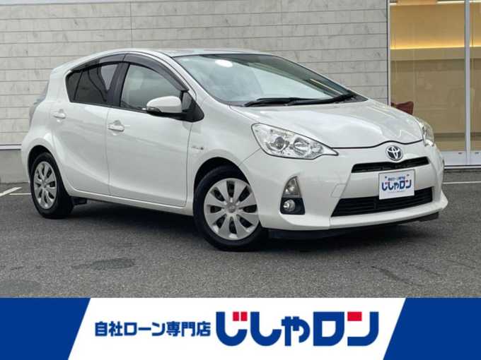 新着情報“アクアS”2013年式ライムホワイトパールクリスタルシャイン入荷しました！