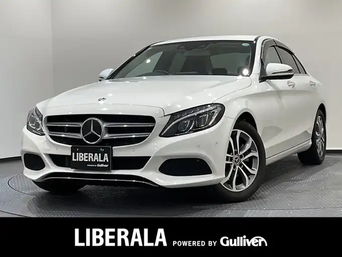 新着情報“ＣクラスC200 4マチックアバンギャルド”2018年式白入荷しました！