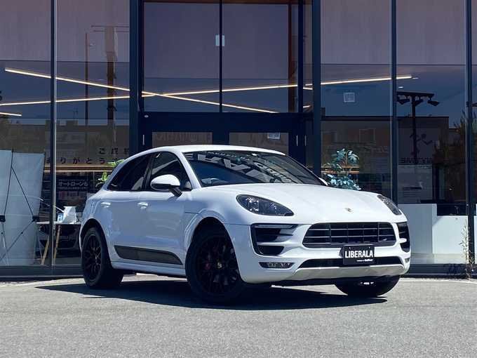 新着情報“マカンマカンGTS”2018年式白入荷しました！