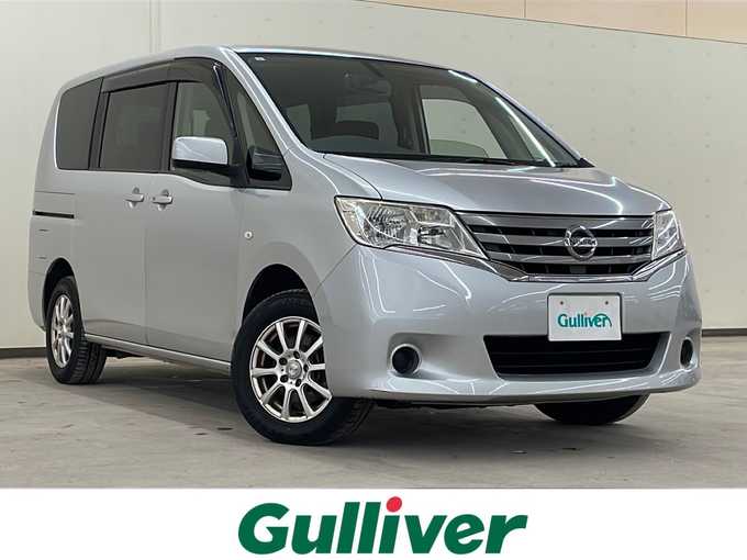 新着情報“セレナ20X”2013年式ブリリアントシルバー入荷しました！