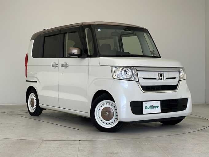 新着情報“Ｎ－ＢＯＸG・Lホンダセンシング 特別仕様車カッパーブラウンスタイル”2019年式プラチナホワイトパール入荷しました！