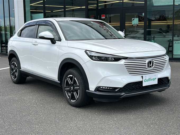 新着情報“ヴェゼルG”2022年式プラチナホワイトパール入荷しました！